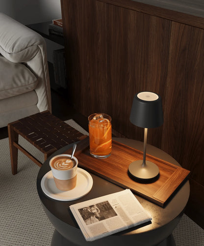 LUNA 300 table